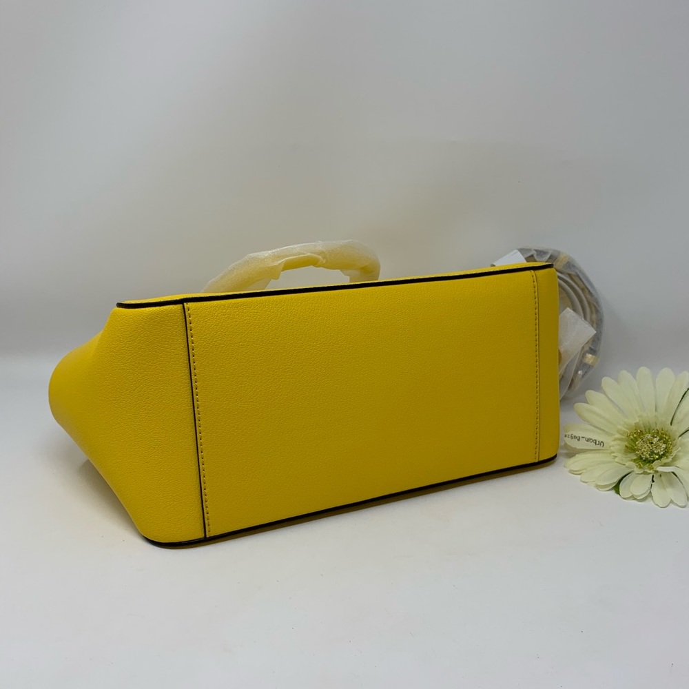 Michael Kors Charlotte Large Satchel - Picture 6 of 9